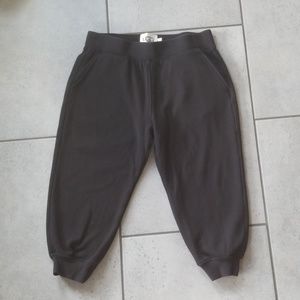 UGG Women's Hadley cropped jogger pants M